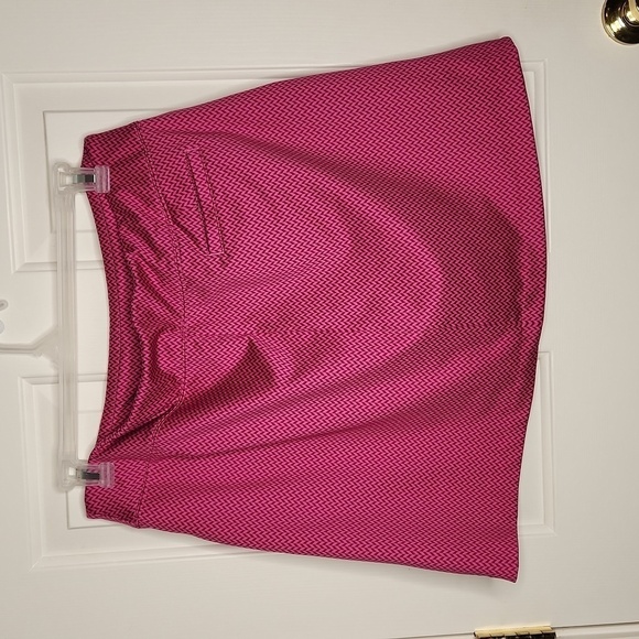 Lady Hagen Textured Chevron Pink Skort Size 16 - Picture 6 of 12